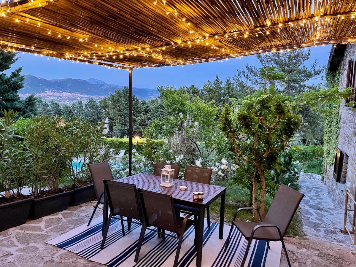 La Panoramica Gubbio - Maison De Charme - Casette E Appartamenti Self Catering Per Vacanze Meravigliose! Екстер'єр фото